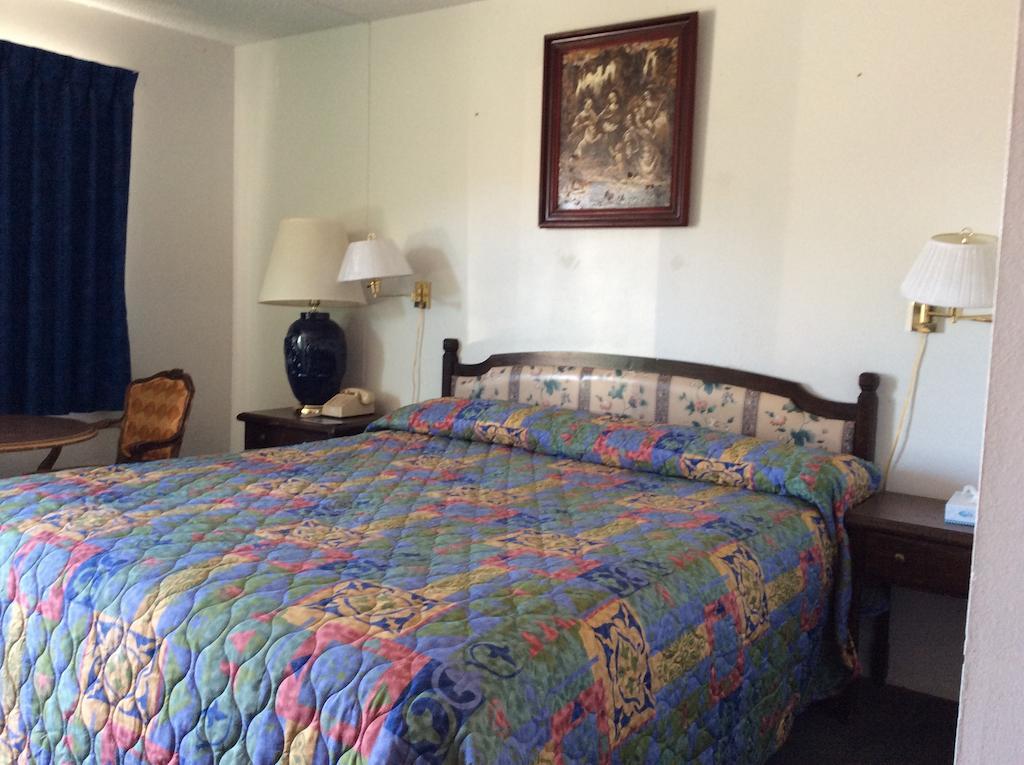 Economy Inn Tonopah Cameră foto